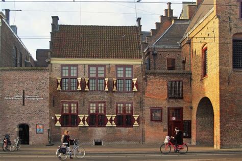 givenchy den haag gemeentemuseum korting